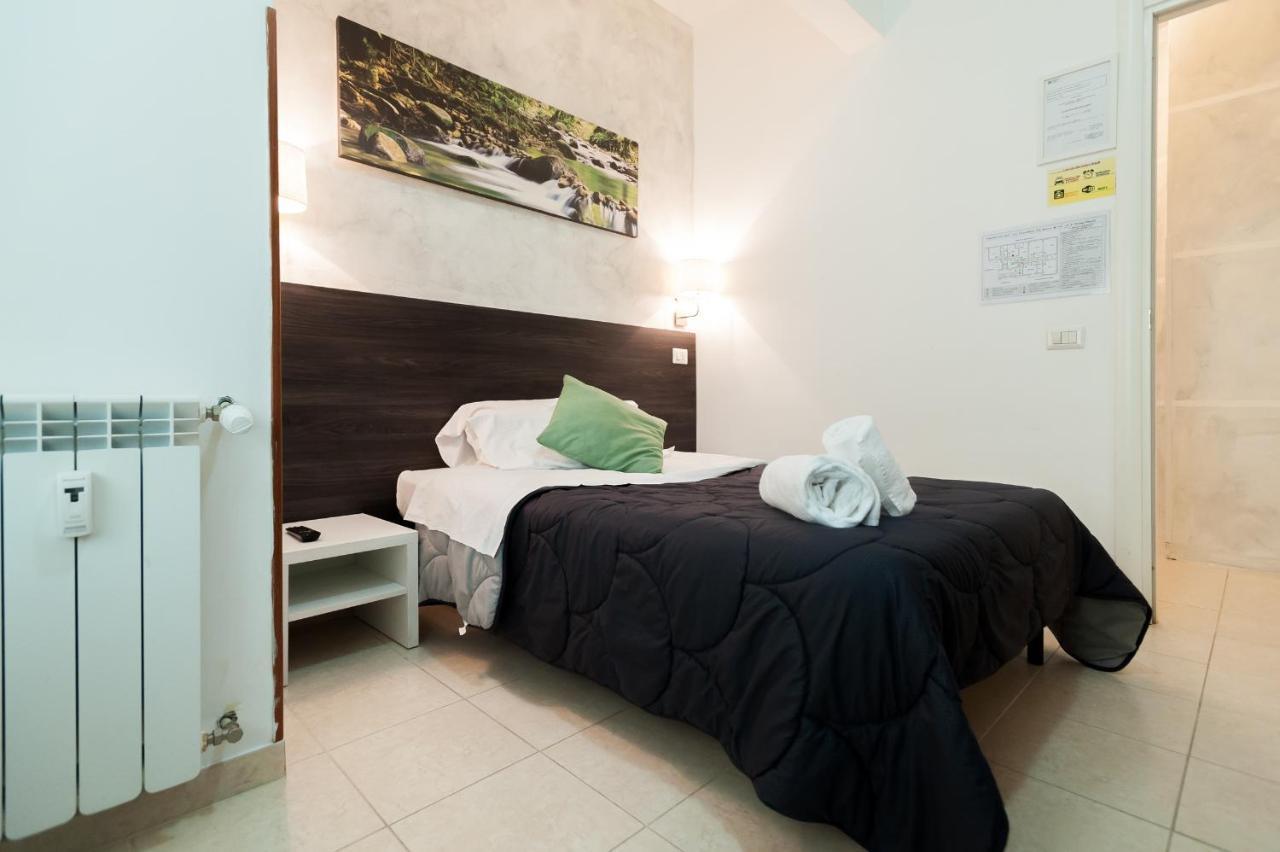 Tiburtina Inn Guest House ローマ エクステリア 写真