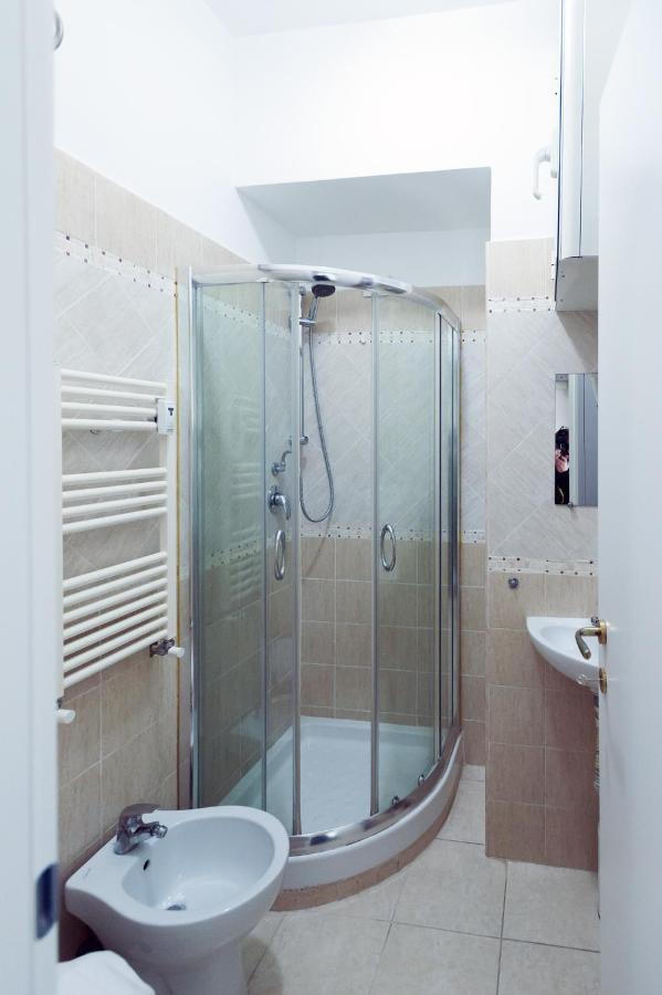 Tiburtina Inn Guest House ローマ エクステリア 写真